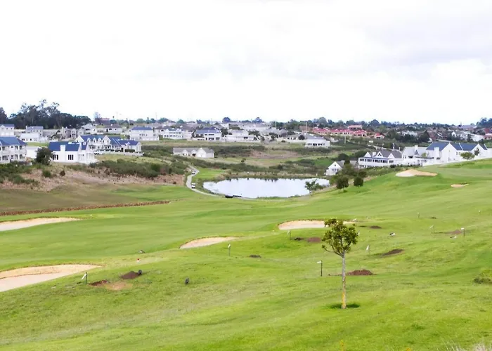Knights Retreat On Kingswood Golf Estate