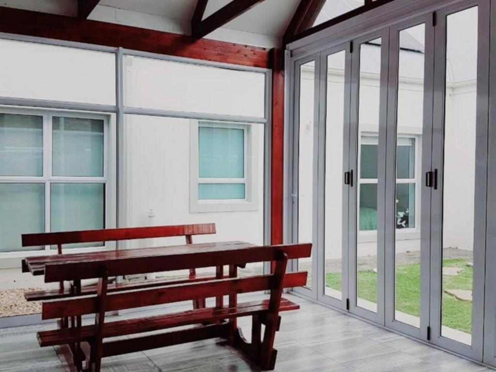 Knights Retreat On Kingswood Golf Estate Holiday home